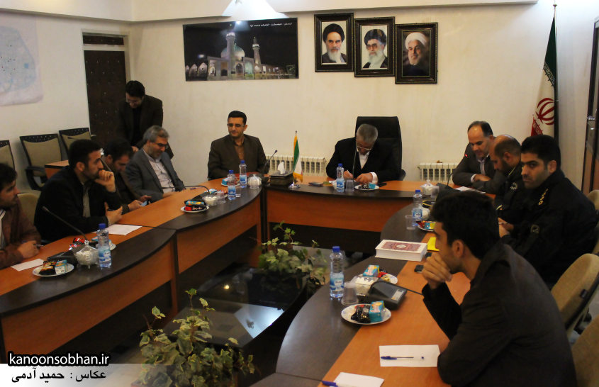 تصاویر نشست خبرنگاران با فرماندار کوهدشت (1)