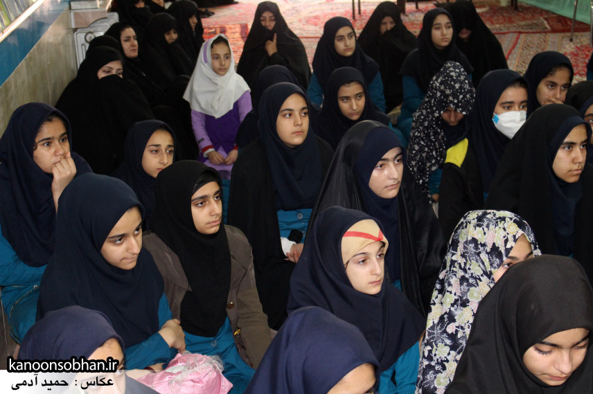 کلاس اخلاق دانش آموزان باغ مینوی کوهدشت در مسجد جامع (8)