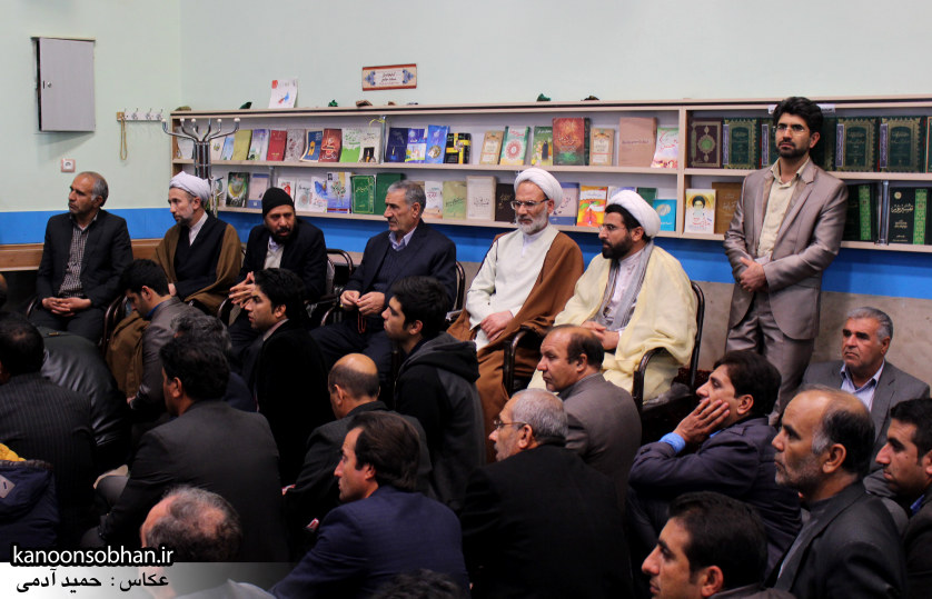 گزارش تصویری جلسه پرسش و پاسخ آیت الله احمد مبلغی و اساتید دانشگاه و فرهنیگان کوهدشت   (5)