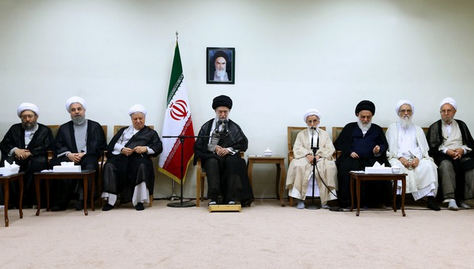 رهبري با اعضاي مجلس پنج خبرگان